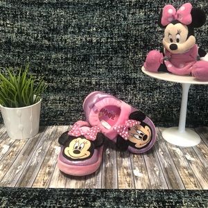 Minnie slippers size 11-12